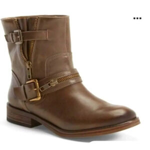 EUC Hard to Find Hinge Compadre Ankle Boots Bootie leather size 9